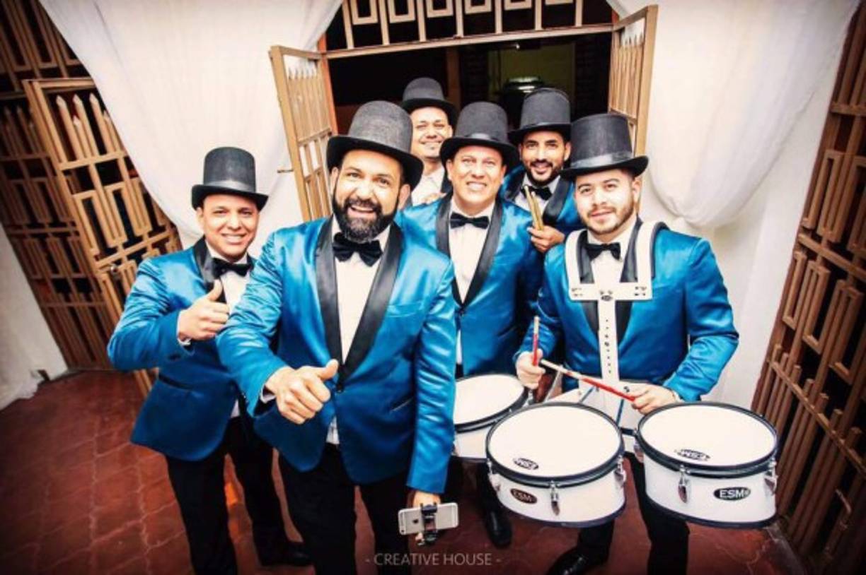 JORGE TORRES Y SU BANDA. El grupo cantará este jueves 5 de octubre en el “Beer Festival Port Royal” en la Playa Municipal de Tela a partir de las 9:00 pm. El viernes hará un tributo a Ricardo Arjona a las 9:00 pm en el bar Nazaru de La Ceiba, y para cerrar con broche de oro el sábado tocará en Jardines Café a las 9:00 con un tributo a Juan Luis Guerra.