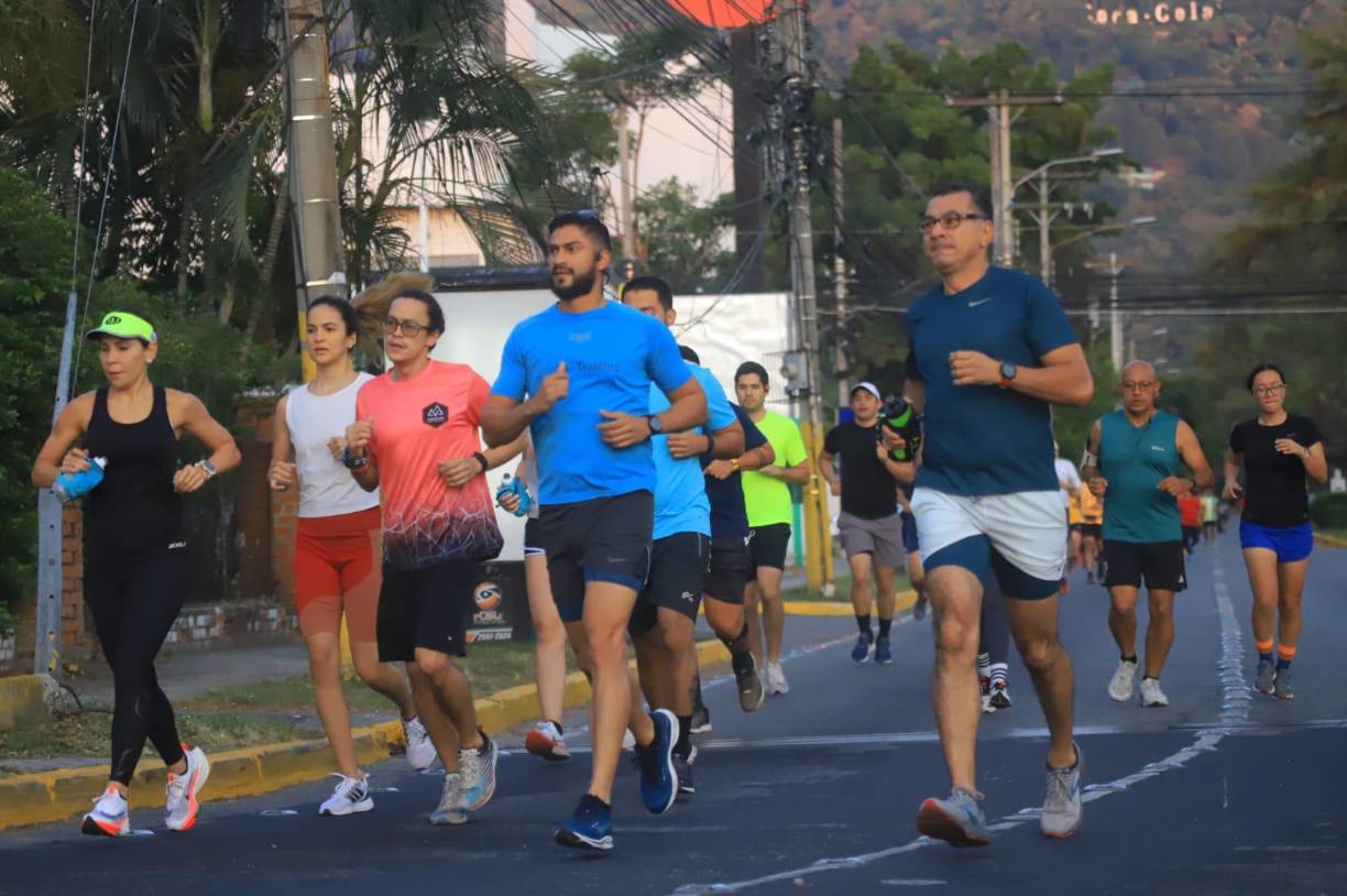 Reconocimiento de la ruta 10.5 kilómetros de la Maratón de LA PRENSA. Fotografías: La Prensa / Melvin Cubas. 