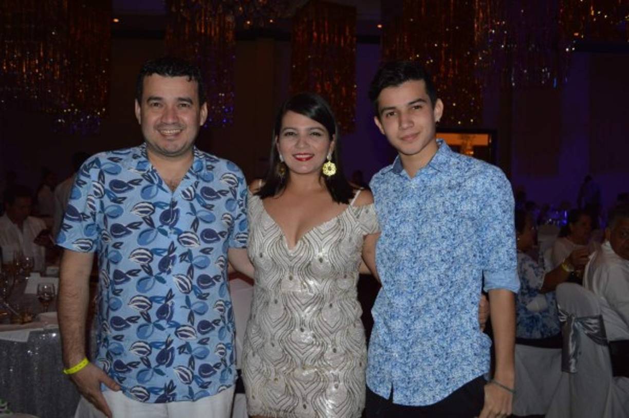 Roberto, Viena y Roberto Domínguez.