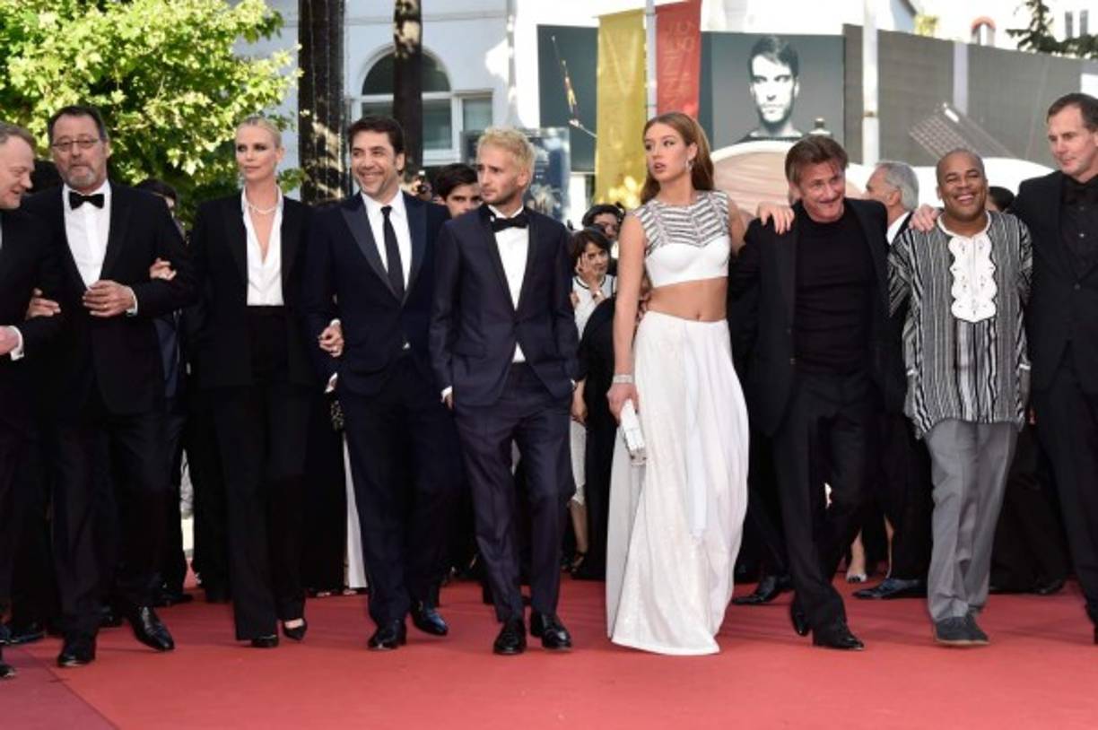 Charlize Theron y Sean Penn pusieron fin hace casi un año a una relación que habían comenzado en 2013, durante la que fueron prácticamente inseparables y que aún les unía cuando hicieron 'The Last Face', en cuya rueda de prensa de presentación hoy no escatimaron buenas palabras el uno hacia el otro, pero sin mirarse.