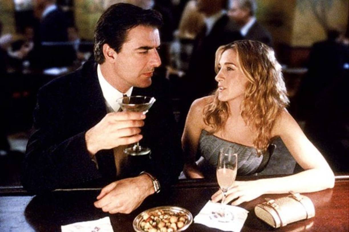 En la serie, Carrie Bradshaw tuvo varios novios, pero su gran amor fue 'Mr.Big'. Durante las seis temporadas el show se centró en la vida de Bradshaw y su búsqueda del amor.