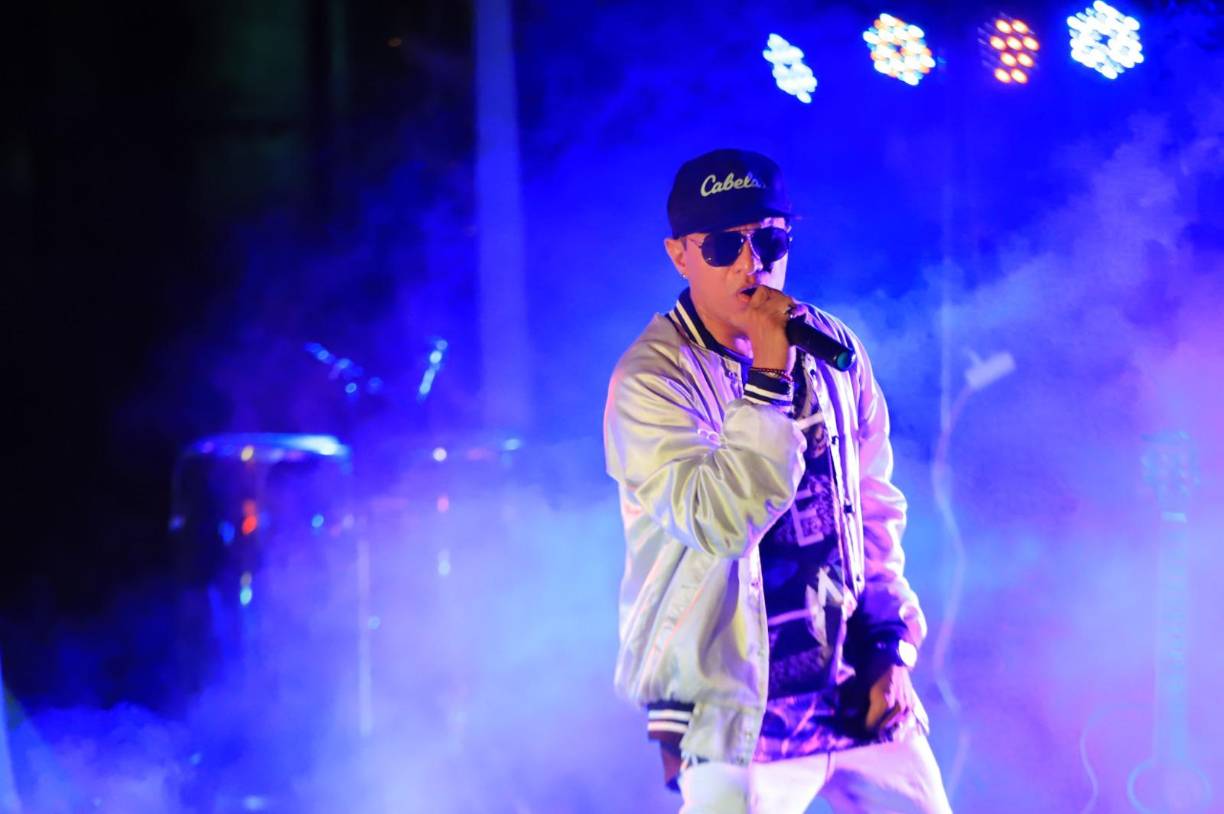 Este pegajoso género musical fue muy bien representado por Alise Cuadra. 