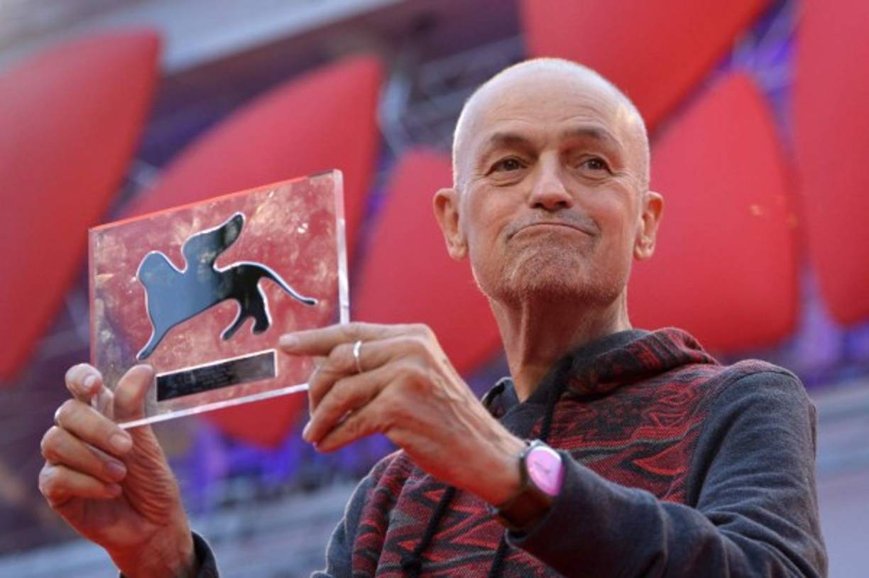 JONATHAN DEMME, 73 años, director de cine estadounidense premiado con un Óscar por su trabajo en 'El silencio de los inocentes'. Falleció el 26 de abril.