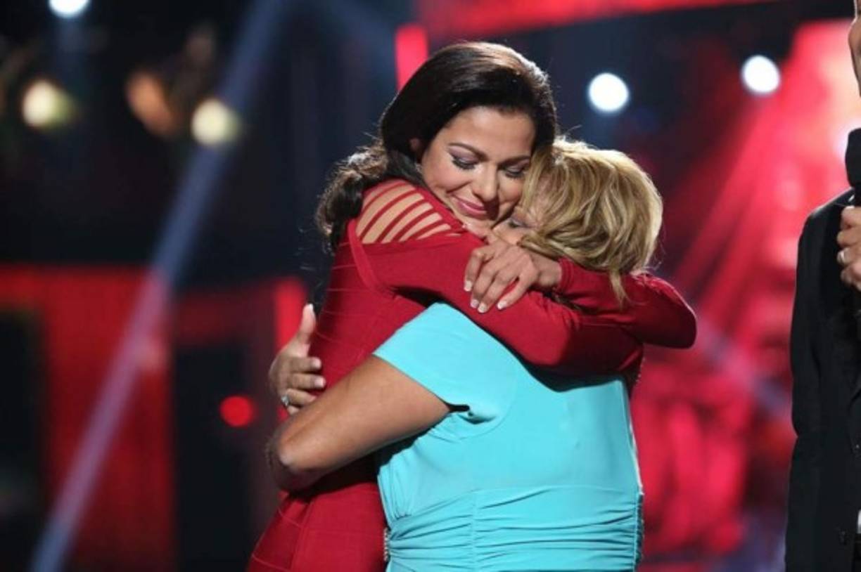 EMOTIVO. Tras cinco años de no verse, Nathalia vio a su madre Judith.