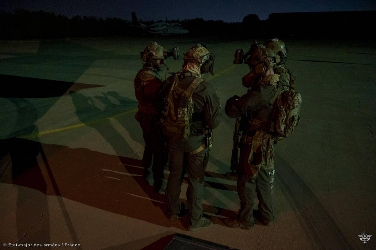 Entre los evacuados en la operación española había portugueses, italianos, polacos, irlandeses, mexicanos, venezolanos, colombianos, argentinos y sudaneses, además de los españoles, detalló el ministerio español.