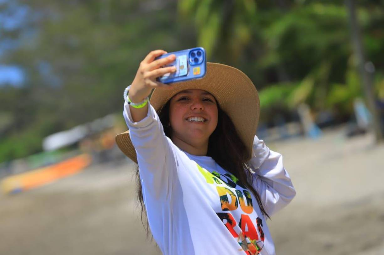 Fotos: Playas de La Ensenada atraen a miles este Viernes Santo