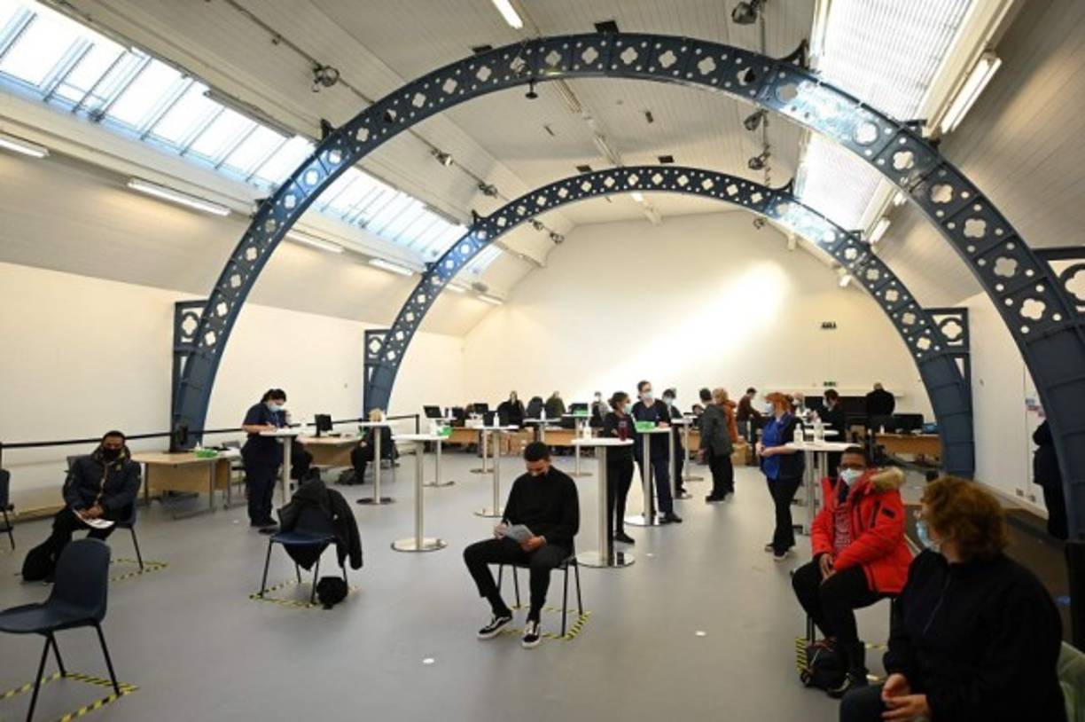 El museo de Dudley también se convirtió en un centro de vacunación en Inglaterra.