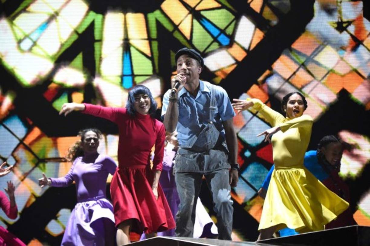 El espectáculo de Pharrell Williams.