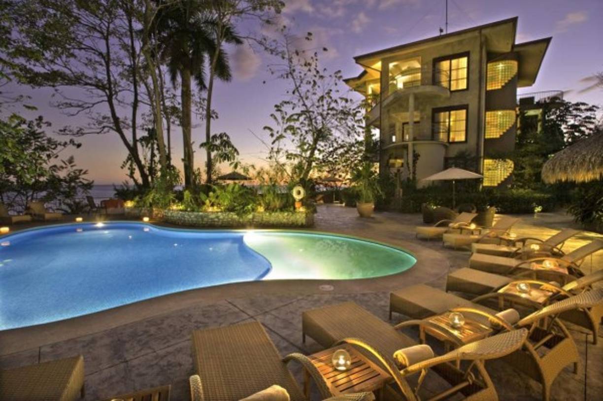 10. Arenas del Mar Beachfront & Rainforest Resort - Parque Nacional Manuel Antonio, Costa Rica