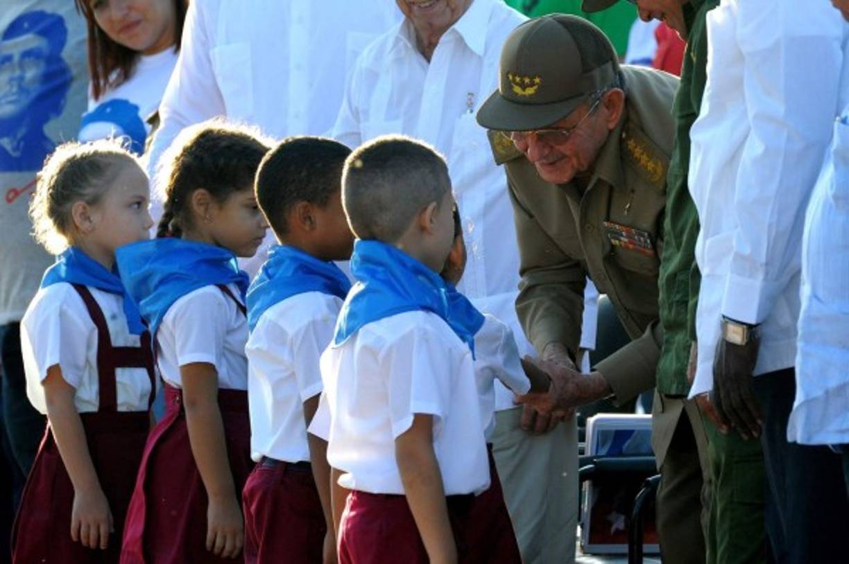 El presidente cubano, Raúl Castro, estuvo presente en la ceremonia en honor al Che.
