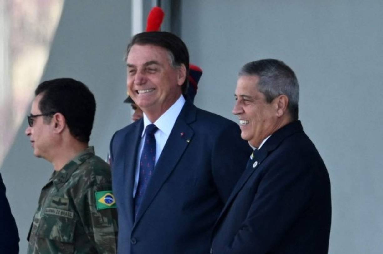 Tanto Bolsonaro como la Marina, que organiza el ejercicio militar, niegan cualquier conexión entre el desfile y esas discusiones.