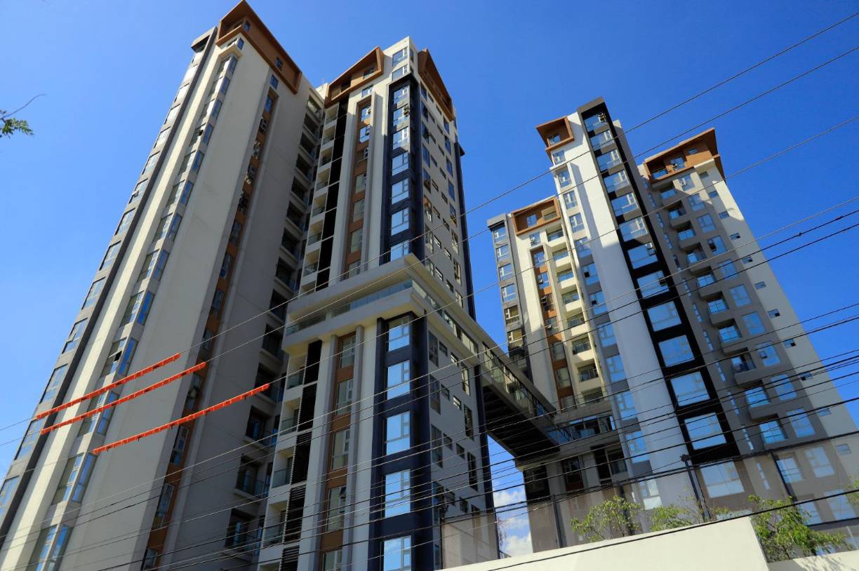 Las Torres del Valle de la colonia Jardines del Valle en la zona noroeste.