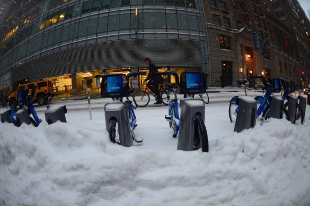 Hasta 30 centímetros de nieve han pronosticado para Nueva York.
