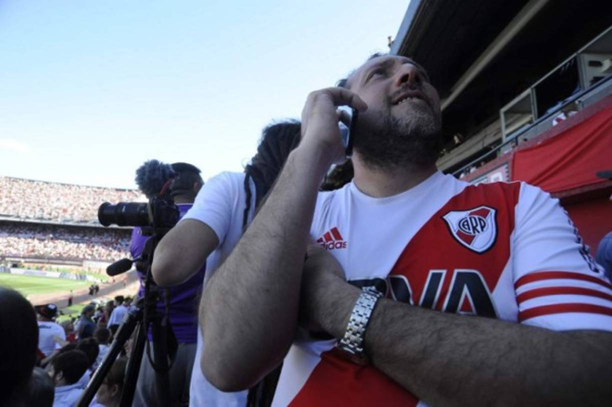 A primera instancia la final se postergó por una hora más, pero al final decidieron cancelarla este sábado.