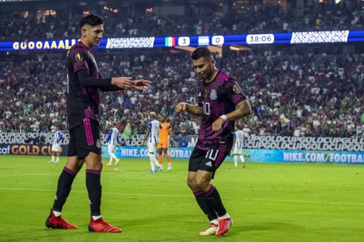 Secuencia del bailecito que se atrevió a hacer Orbelín Pineda tras marcar su gol ante Honduras.