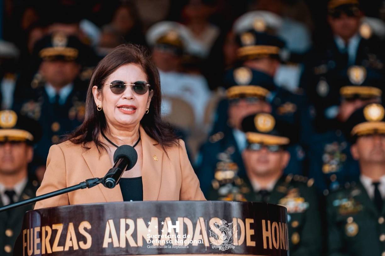 “No apoyo el canibalismo entre corrientes. Esa práctica no contribuye a moralizar la política ni la sociedad, sino que la degradan. Lamento la decisión de último minuto del candidato que propuse para la alcaldía de SPS”, escribió Moncada en X. 