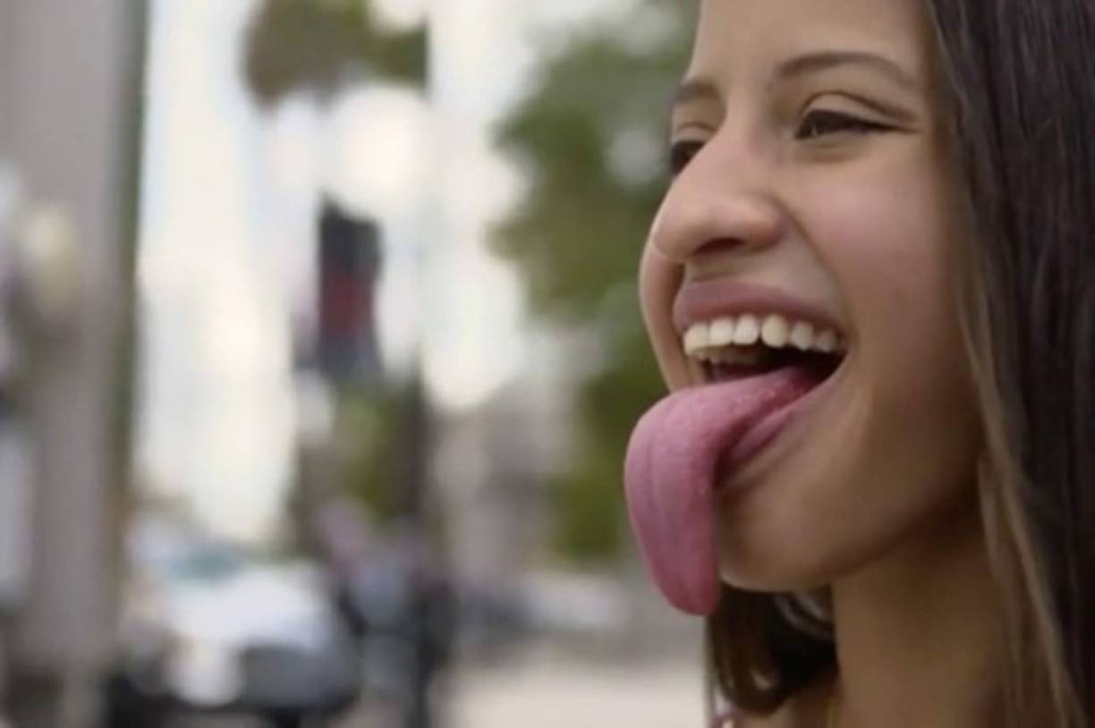 A pesar de tener una lengua tan larga, Gerkary no se acompleja.