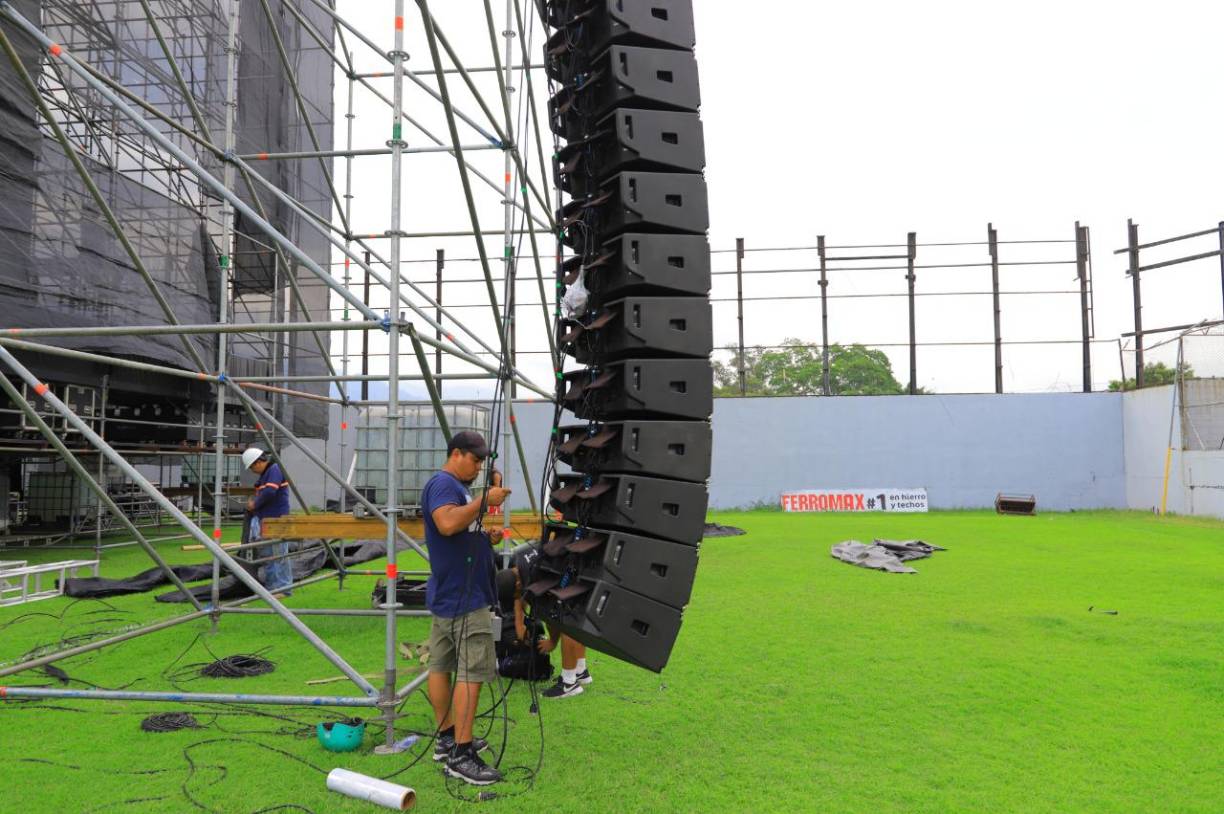Los fanáticos de Solís disfrutarán de grandes éxitos musicales como “Invéntame”, “Cuando te acuerdes de mi”, “La venia bendita”, “Si no te hubieras ido”, “Mi eterno amor secreto”, entre otros. 