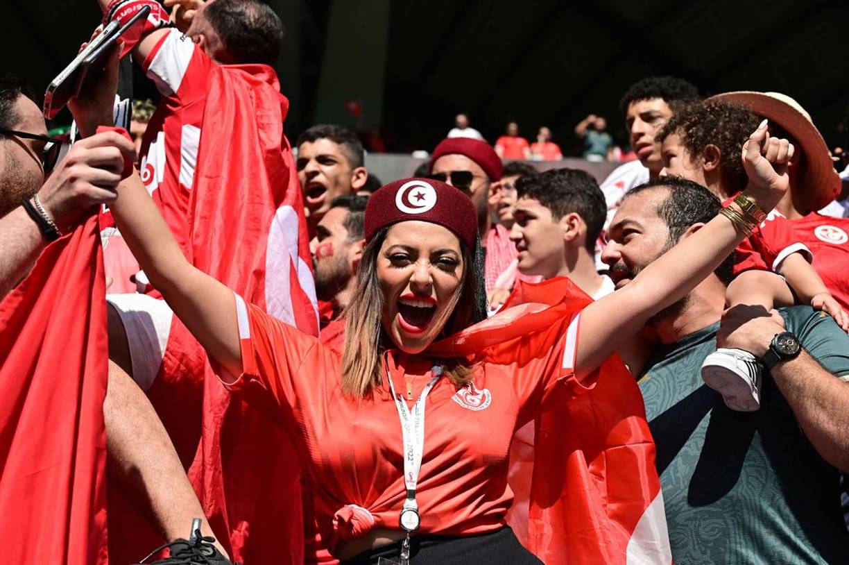 Muchas seguidoras de la selección de Túnez se hicieron presente para apoyar en el partido ante Australia.