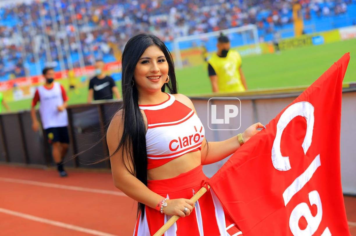 Esta guapa chica fue imagen de una de las marcas patrocinadoras en la Gran Final.