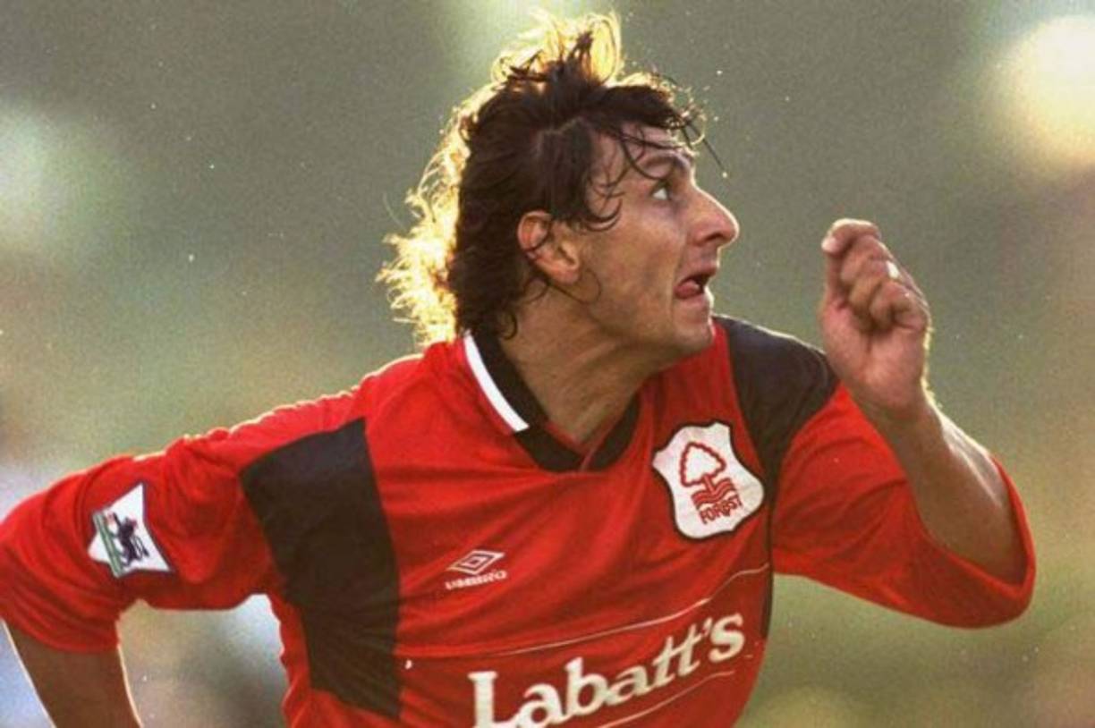 Andrea Silenzi: Delantero italiano que jugó en el Nottingham Forest FC de Inglaterra.