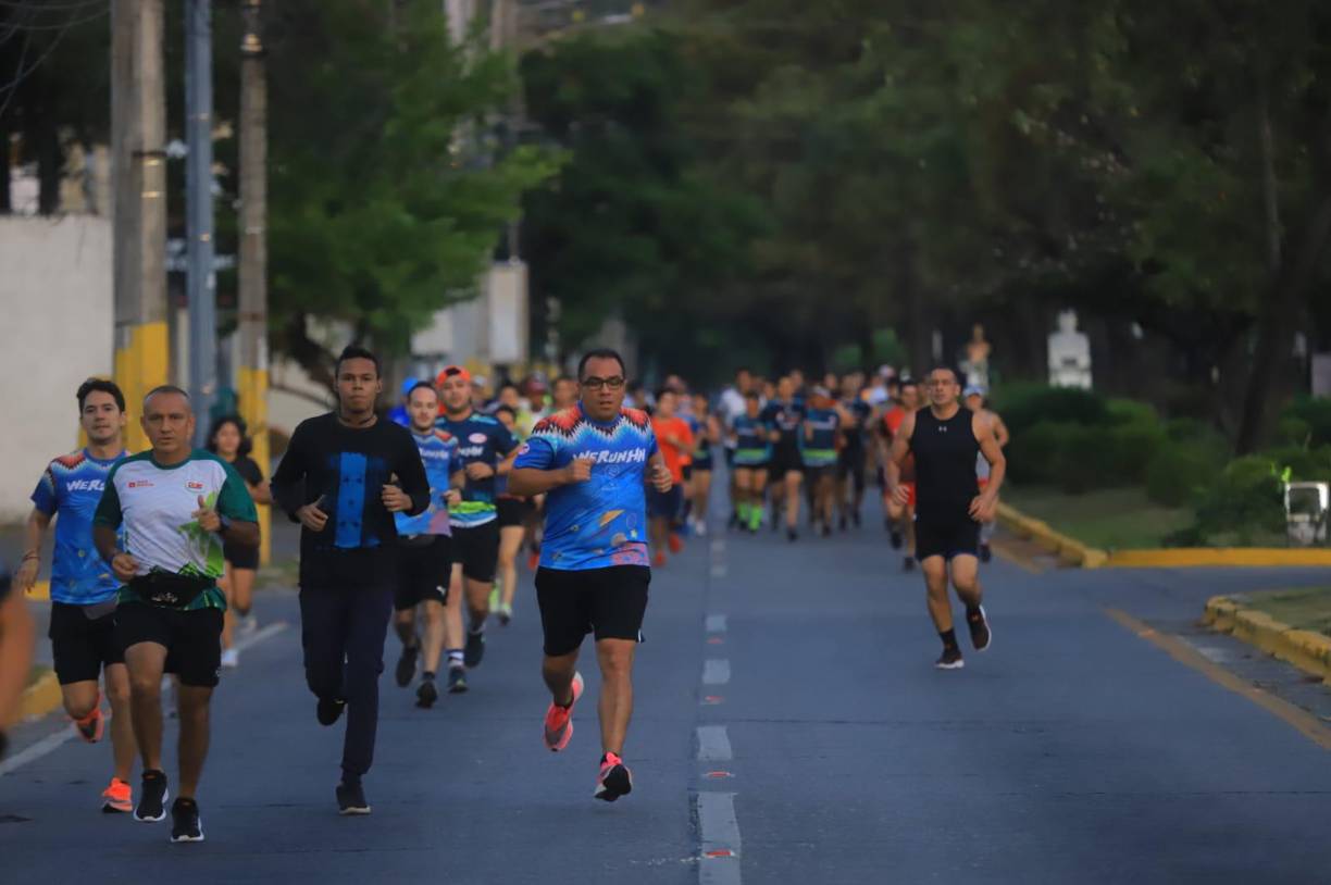 Reconocimiento de la ruta 10.5 kilómetros de la Maratón de LA PRENSA. Fotografías: La Prensa / Melvin Cubas. 