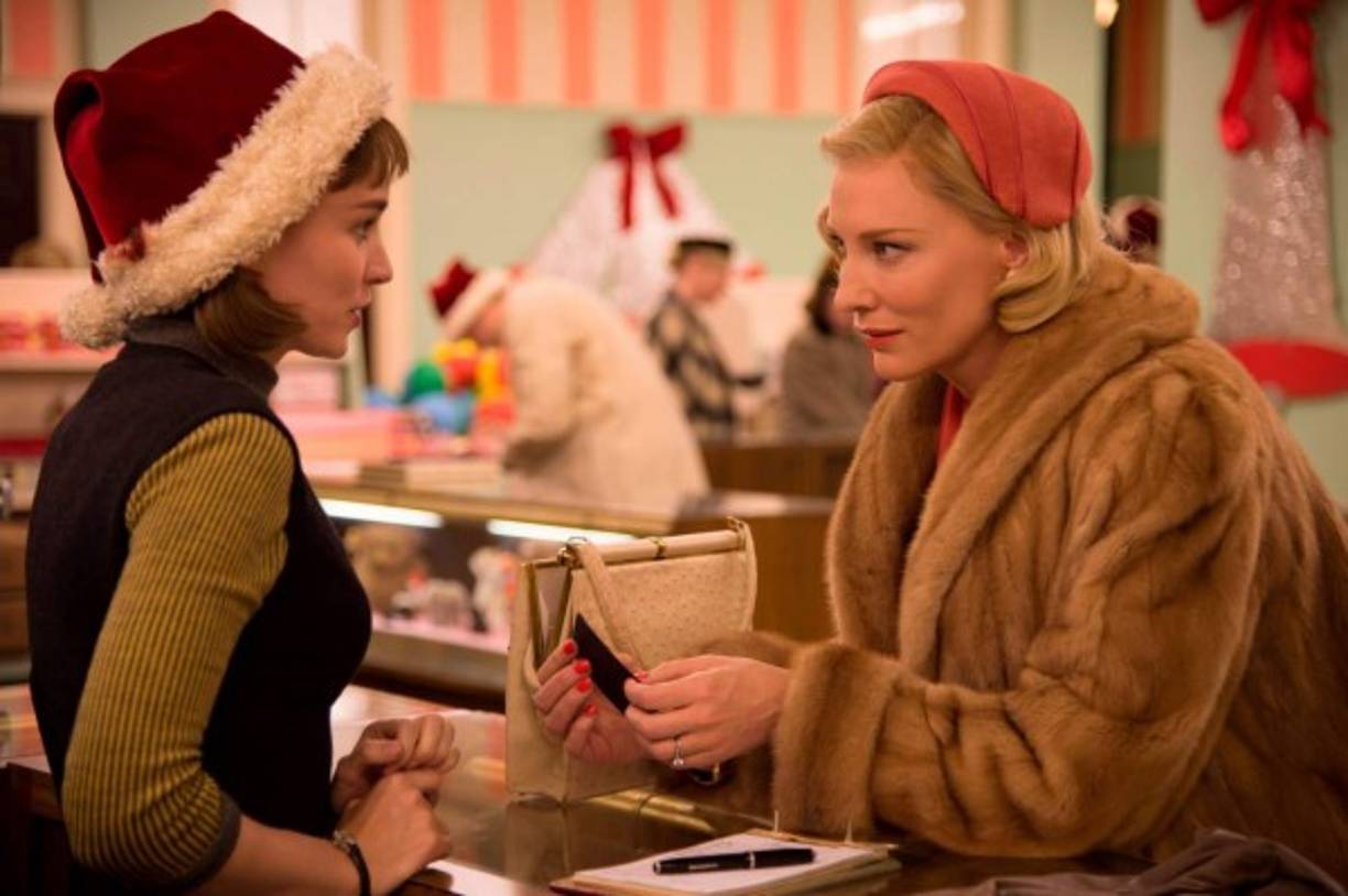 1. ‘Carol’ (2015) <br/>La historia de amor clandestina entre dos mujeres, filmada con absoluta maestría por Todd Haynes y basada en un relato de Patricia Highsmith, optaba a seis premios en los Oscar. Sus protagonistas, Cate Blanchett y Rooney Mara, partían como favoritas en las categorías de mejor actriz principal y mejor actriz secundaria, pero al final las ganadoras fueron, respectivamente, Brien Larson (‘La habitación) y Alicia Vikander (‘La chica danesa’). Este magistral melodrama también se fue de vacío de los BAFTA británicos y de los Globos de Oro.