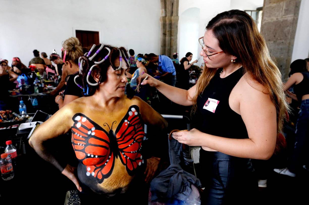 Según la Organización Panamericana de la Salud (OPS), el cáncer de mama es la segunda causa más frecuente de mortalidad en el continente americano, seguido de las enfermedades cardiovasculares. En 2020, hubo más de 210,000 nuevos diagnósticos de cáncer de mama en América Latina, de los cuales 68,000 resultaron en defunciones.