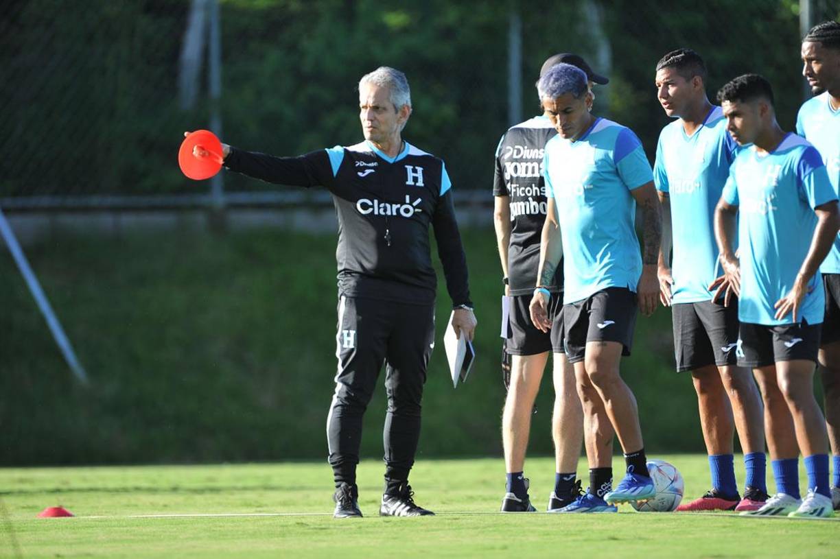 Reinaldo Rueda contó también con la presencia de 13 seleccionados Sub-20, quienes desde el miércoles han estado entrenando bajo el mando del colombiano.
