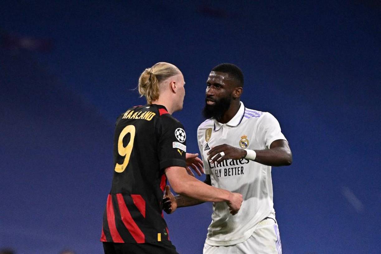 Antonio Rüdiger fue un dolor de cabeza para Haaland. Tras el final del juego, el noruego le dio un abrazo al central del Real Madrid.