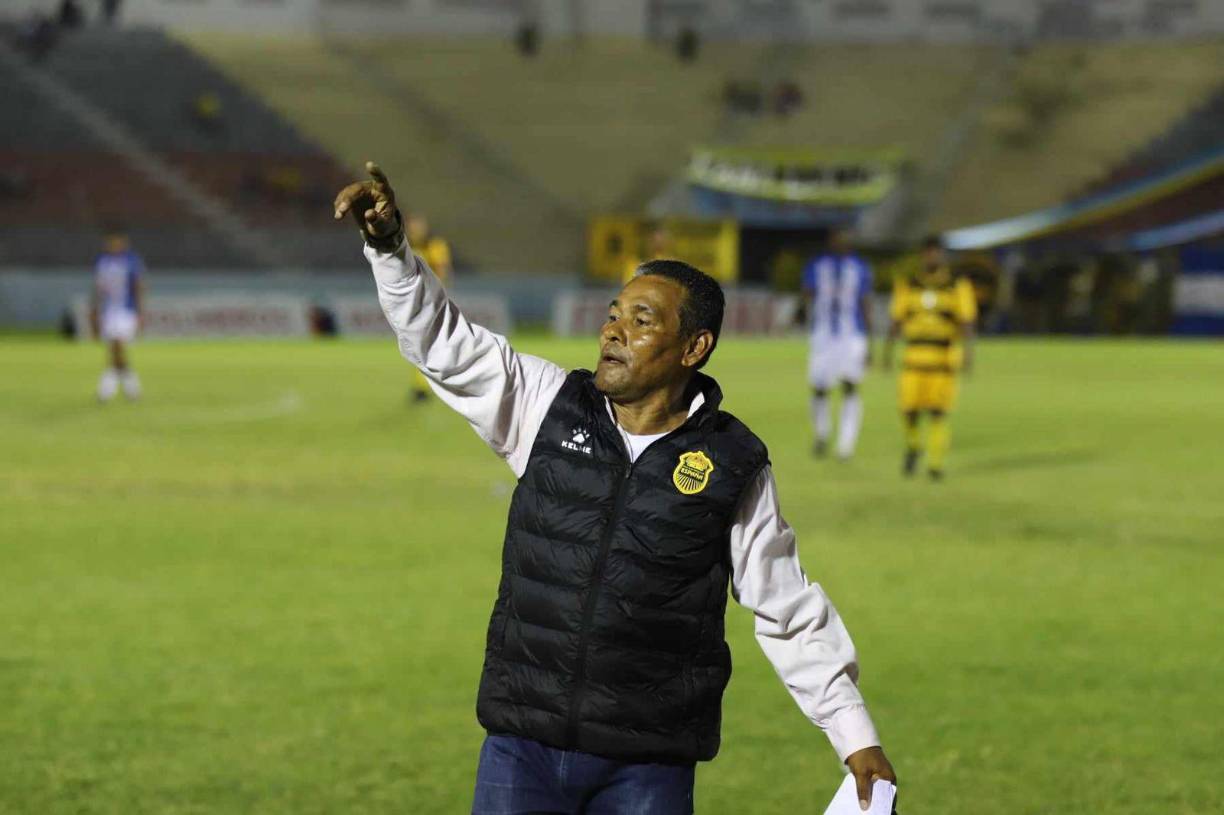 Sin embargo, el equipo de José Valladares no pudo encontrar la fórmula para anotar el cuarto y sobre el final del juego dejó escapar el empate.