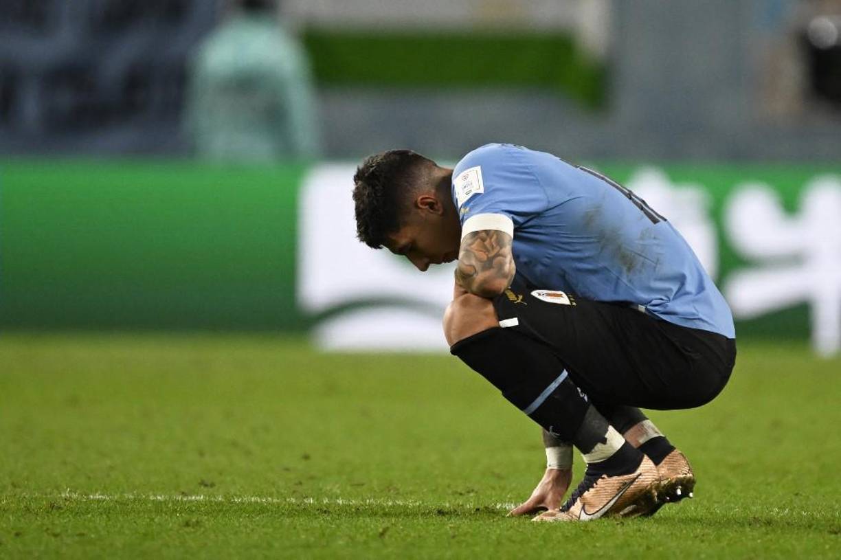 El defensor Mathías Olivera lució destrozado por la eliminación.