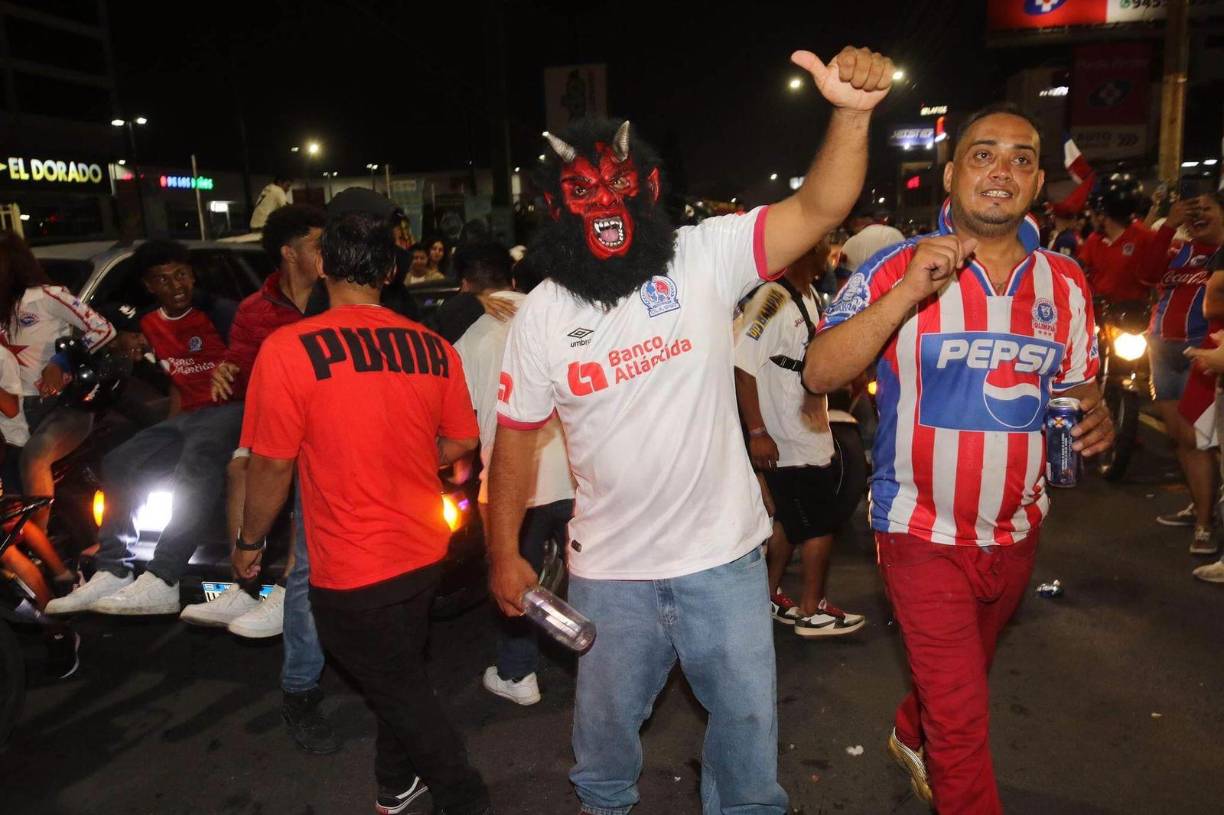 ¡Locura en Tegucigalpa! Así celebraron el bicampeonato de Olimpia