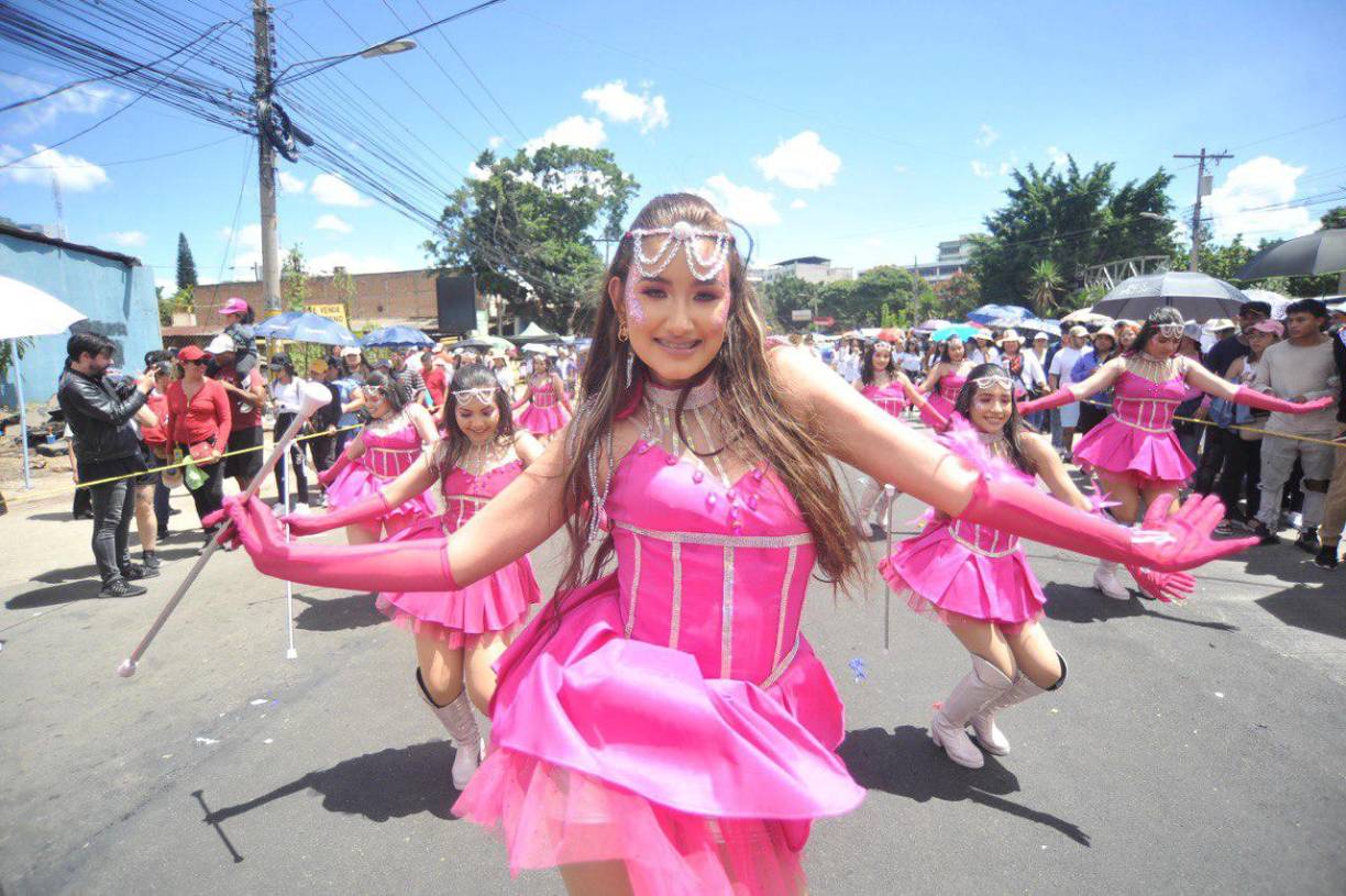 Palillonas del Instituto Moderno de Tegucigalpa. 