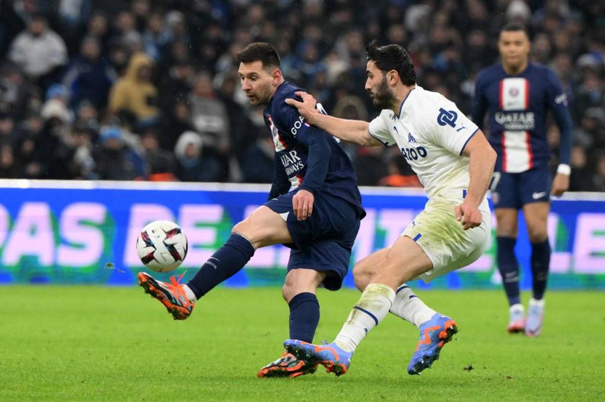 El próximo 4 de marzo la<b> International Football Association Board (IFAB)</b>, ente que se encarga de reglamentar el fútbol, celebrará su reunión anual en la que ampliará modificaciones a dicho deportes. A continuación te mostramos los cambios que se pretenden realizar.