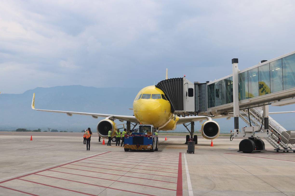 Spirit inaugura su vuelo directo de Houston a Palmerola