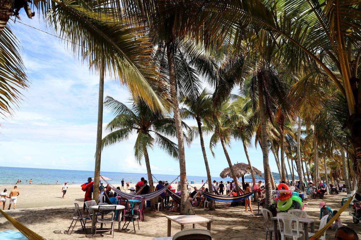Las playas del centro de la ciudad son las más visitadas por los turistas. 