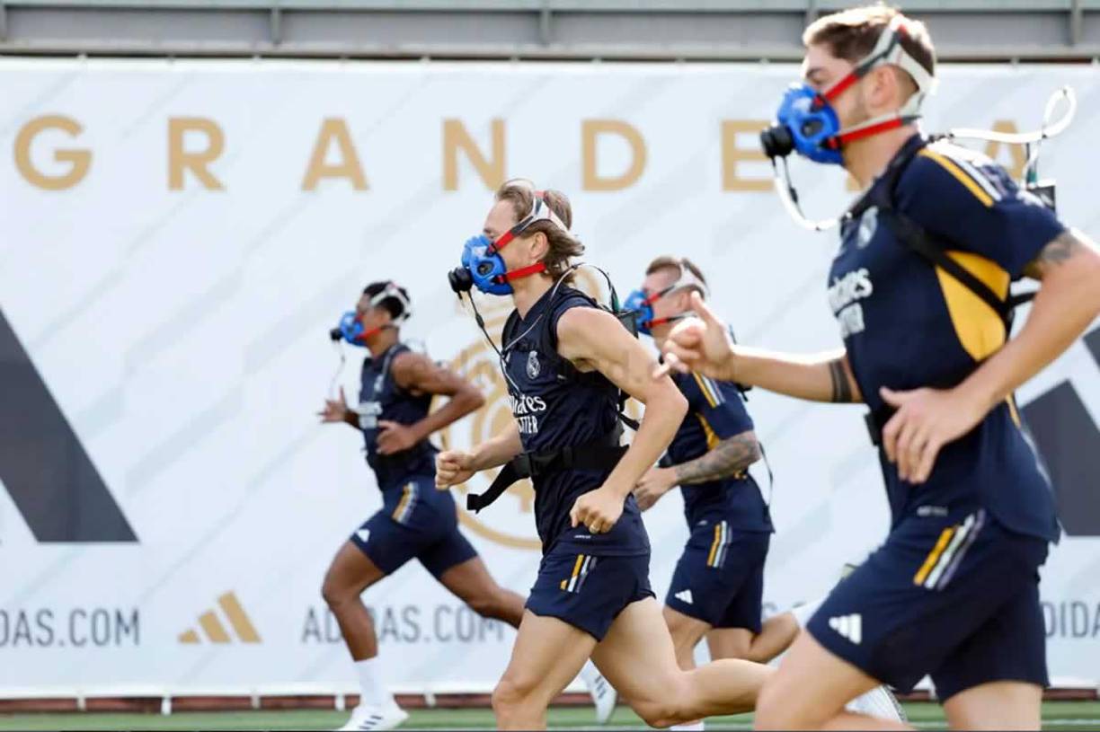 La planificación de Pintus es basada en la ciencia, los esfuerzos físicos y la preparación de pretemporada, algo esencial para la temporada. Trabaja mucho la resistencia física y busca disminuir las lesiones musculares en los jugadores.