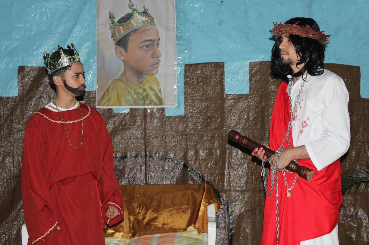 La comunidad de Cristo Salvador pertenece a la parroquia San Pedro Apóstol y se prepara desde meses atrás para dar lo mejor de sí, pues es uno de los eventos más esperados durante la Semana Santa.