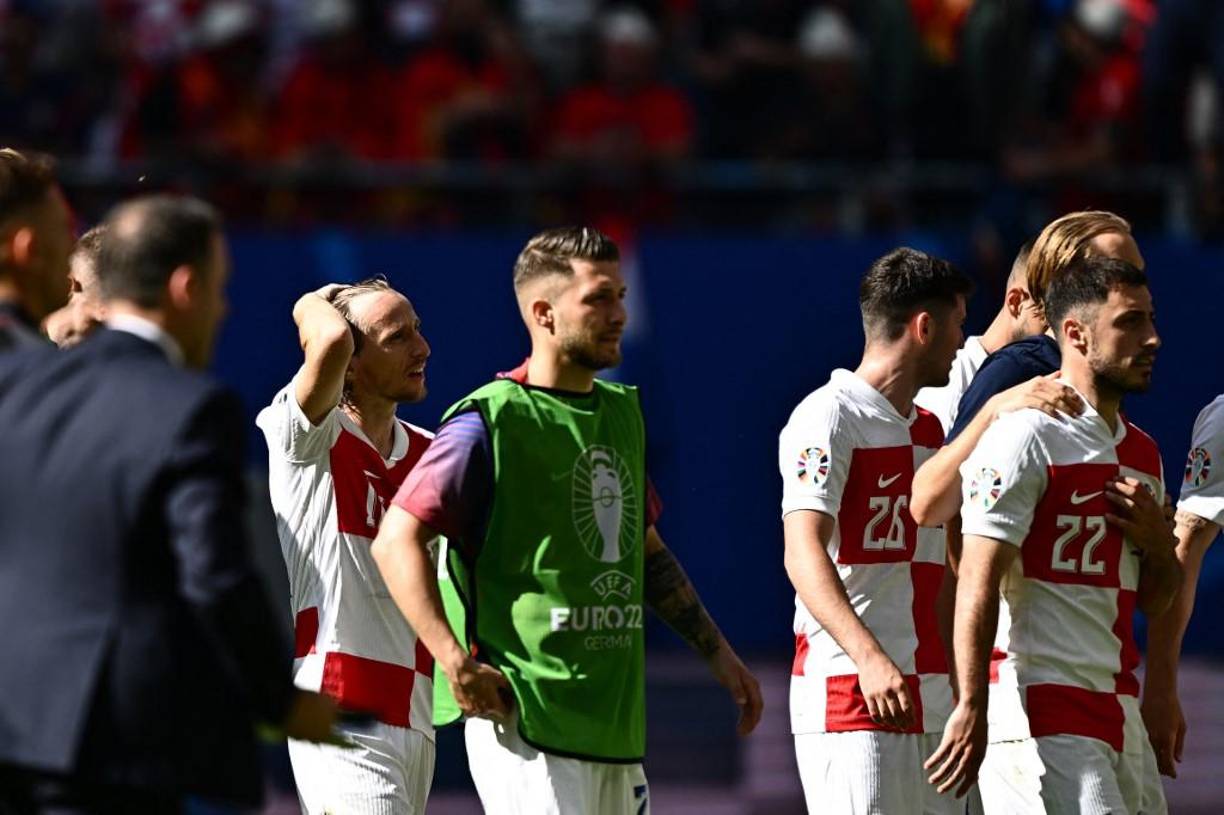 “No podemos dejar que nos empaten así, nos jugamos ser eliminados...”, le dijo Modric a su compañero Josko Gvardiol .