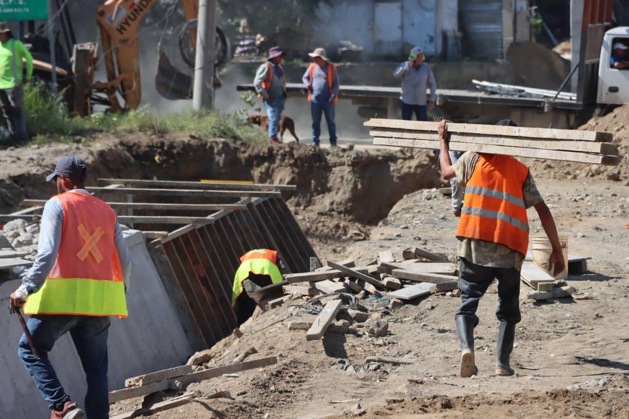 Para la municipalidad no ha sido fácil el despeje de vías pero se realizó un proceso de socialización con dueños de negocios en la zona y personas que vivían en el derecho de vía.