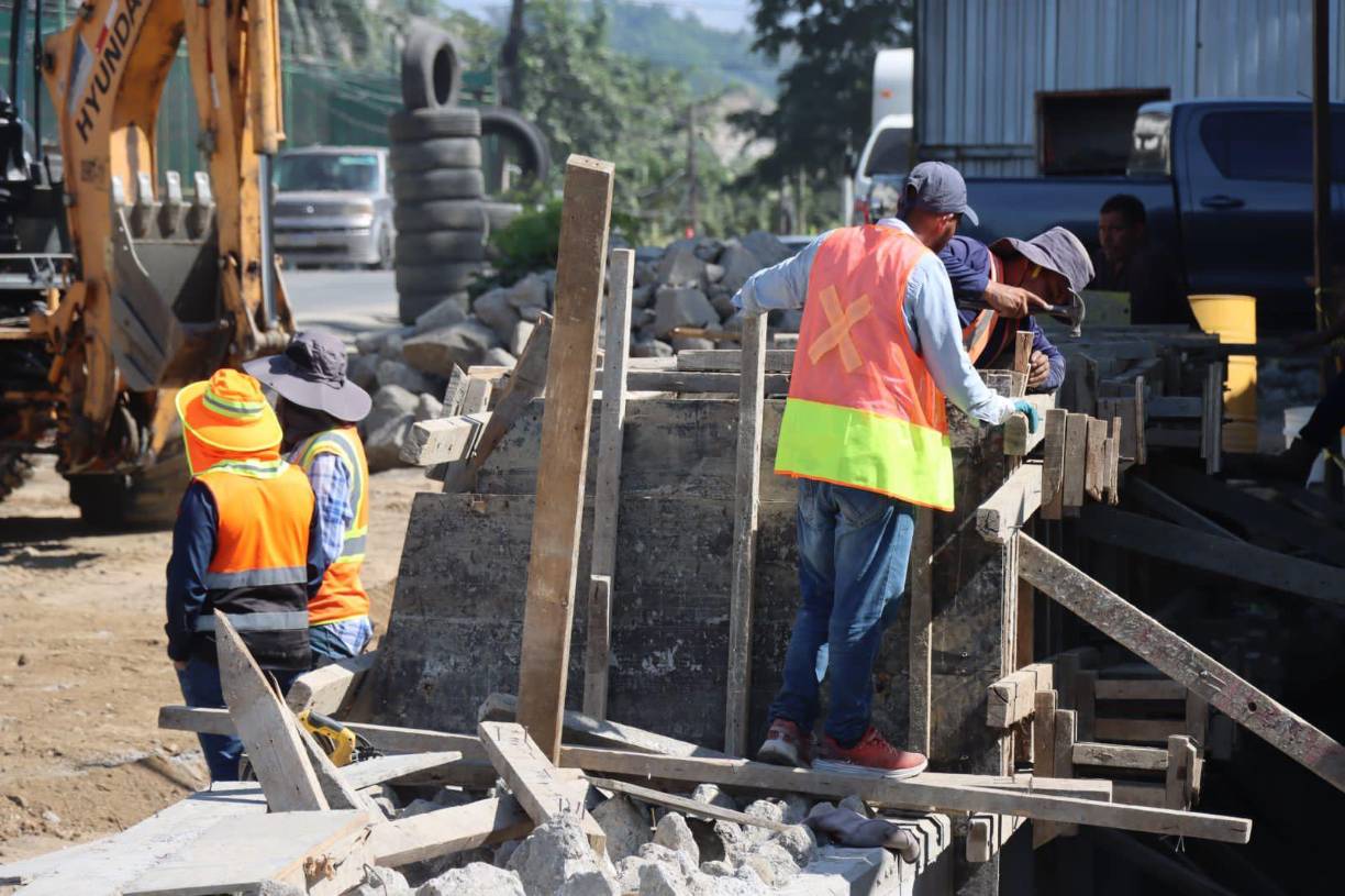 Así avanzan los trabajos del puente en vado a Jucutuma