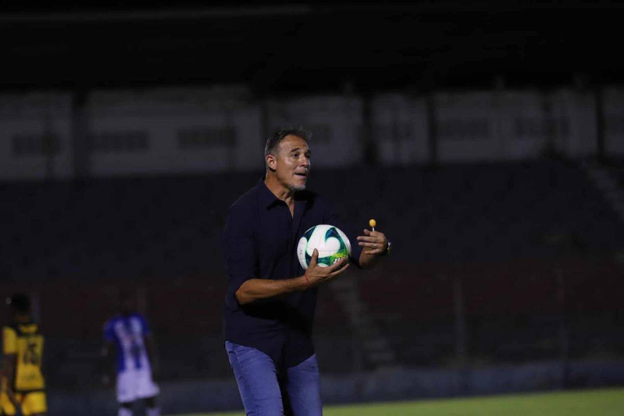 La reacción de la “Tota” Medina durante el partido.
