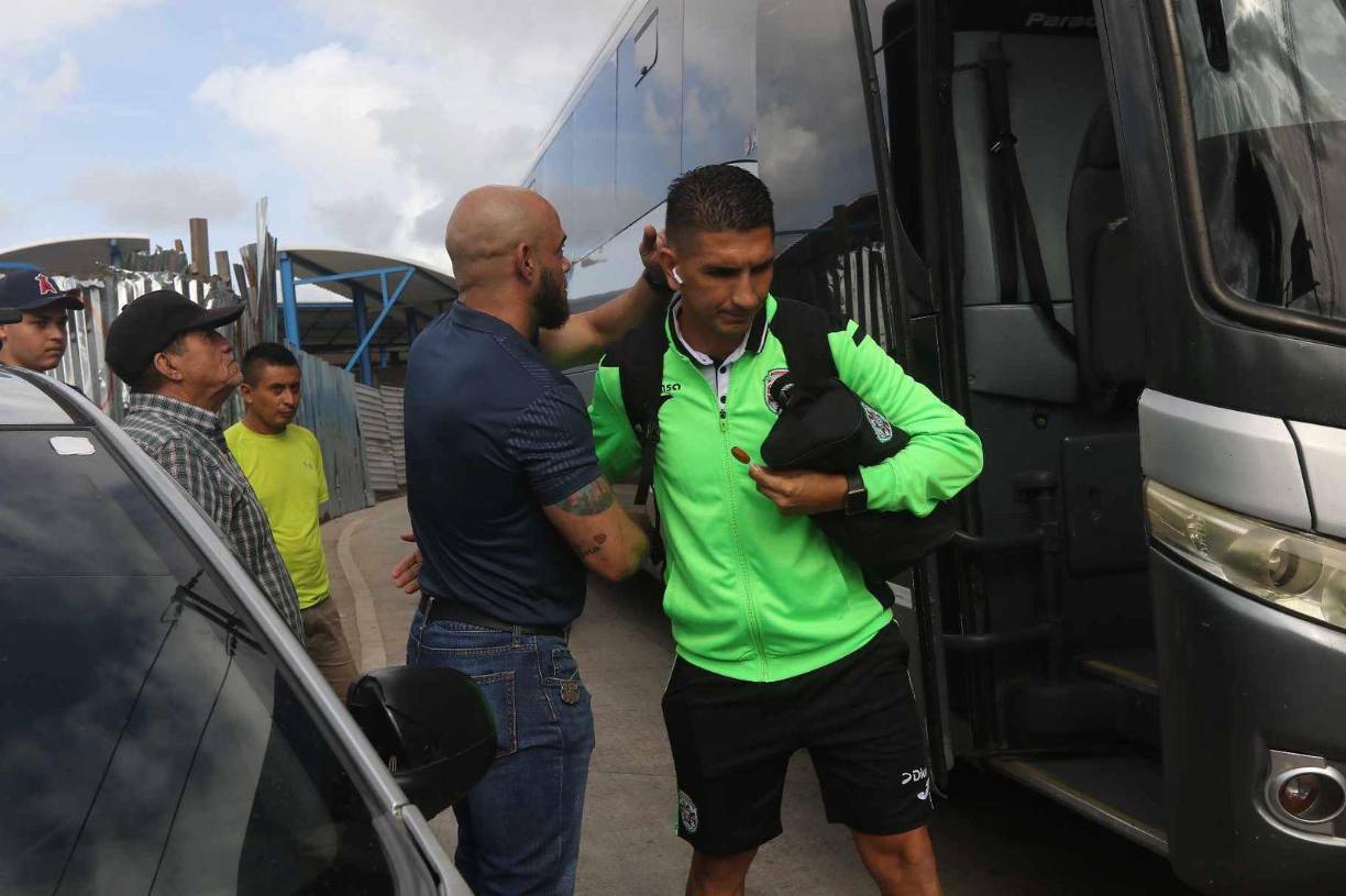 Dos grandes duelos se disputaron este domingo. Los encargados de aperturar la fecha 3, fueron Marathón y Motagua. 
