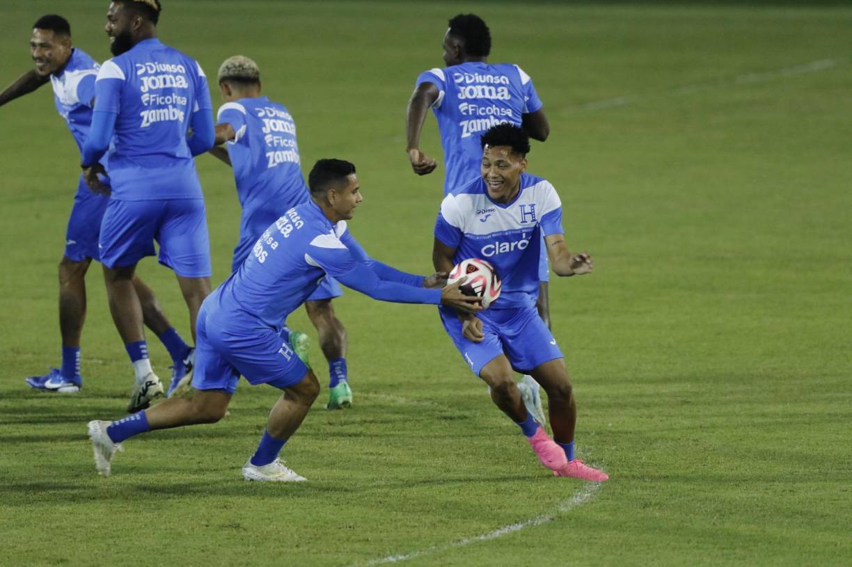 Se vive un gran ambiente entre los jugadores y cuerpo técnico a días del gran duelo.