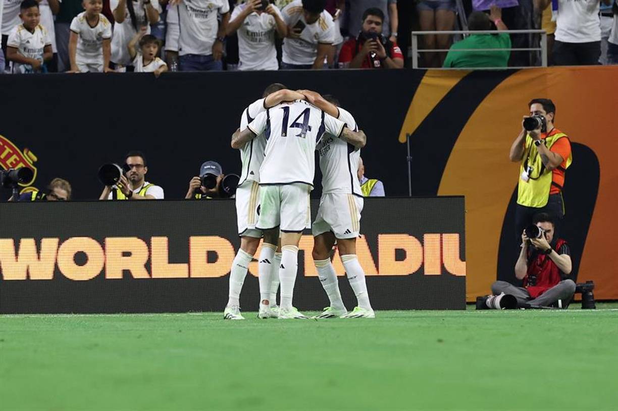 El Real Madrid estaba cosechando su segundo triunfo en su gira por Estados Unidos y con el buen sabor de sus nuevos refuerzos. Sin duda alguna, hubo momentos que también marcaron ese partido aparte de los dos golazos.