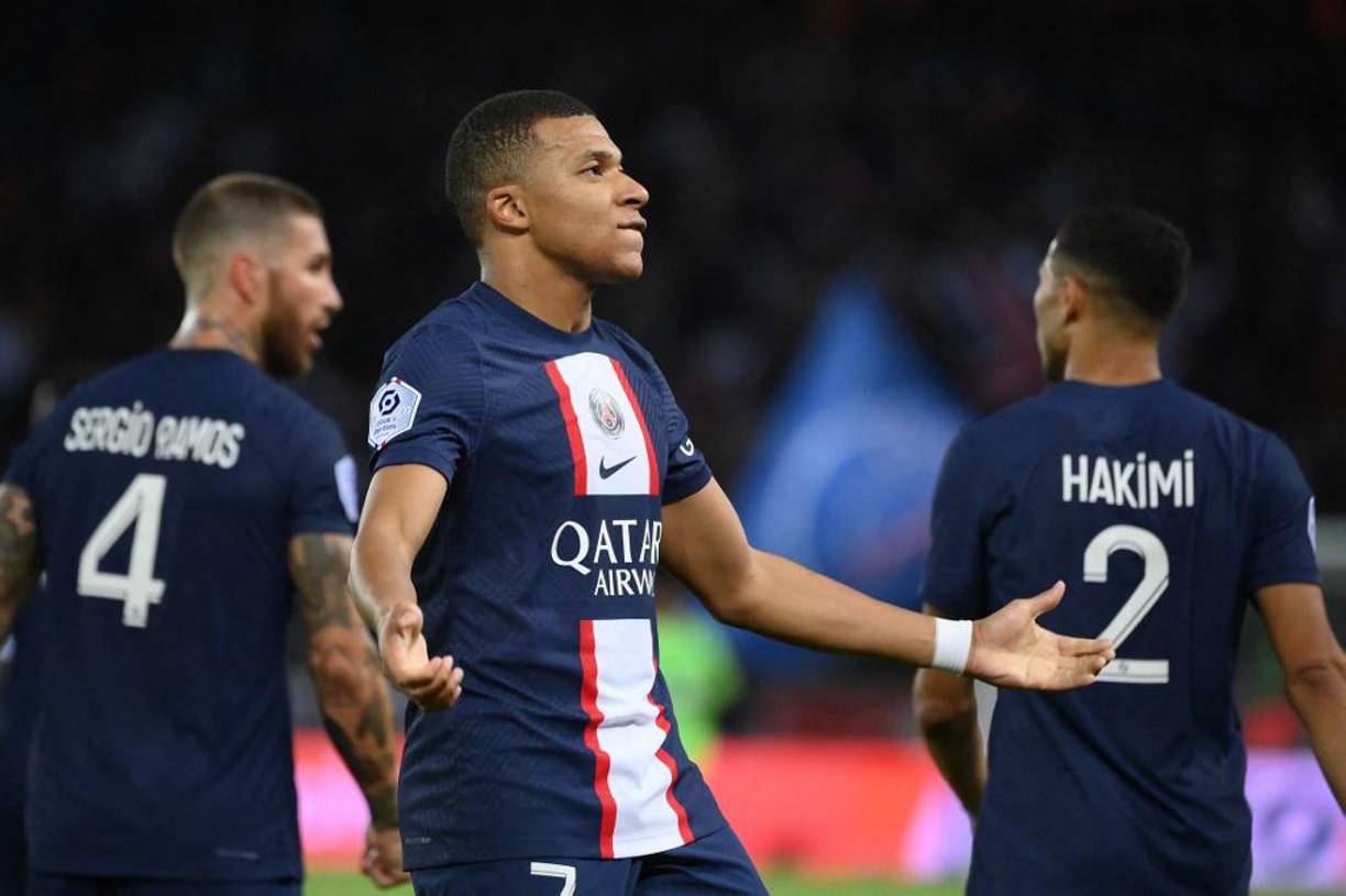 Mbappé considera que el club le prometió una serie de cosas en mayo que no ha cumplido hasta la fecha. 