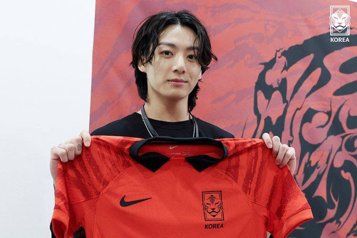 Jungkook se convirtió en el primer artista surcoreano en tener presencia en un evento de inauguración mundialista.