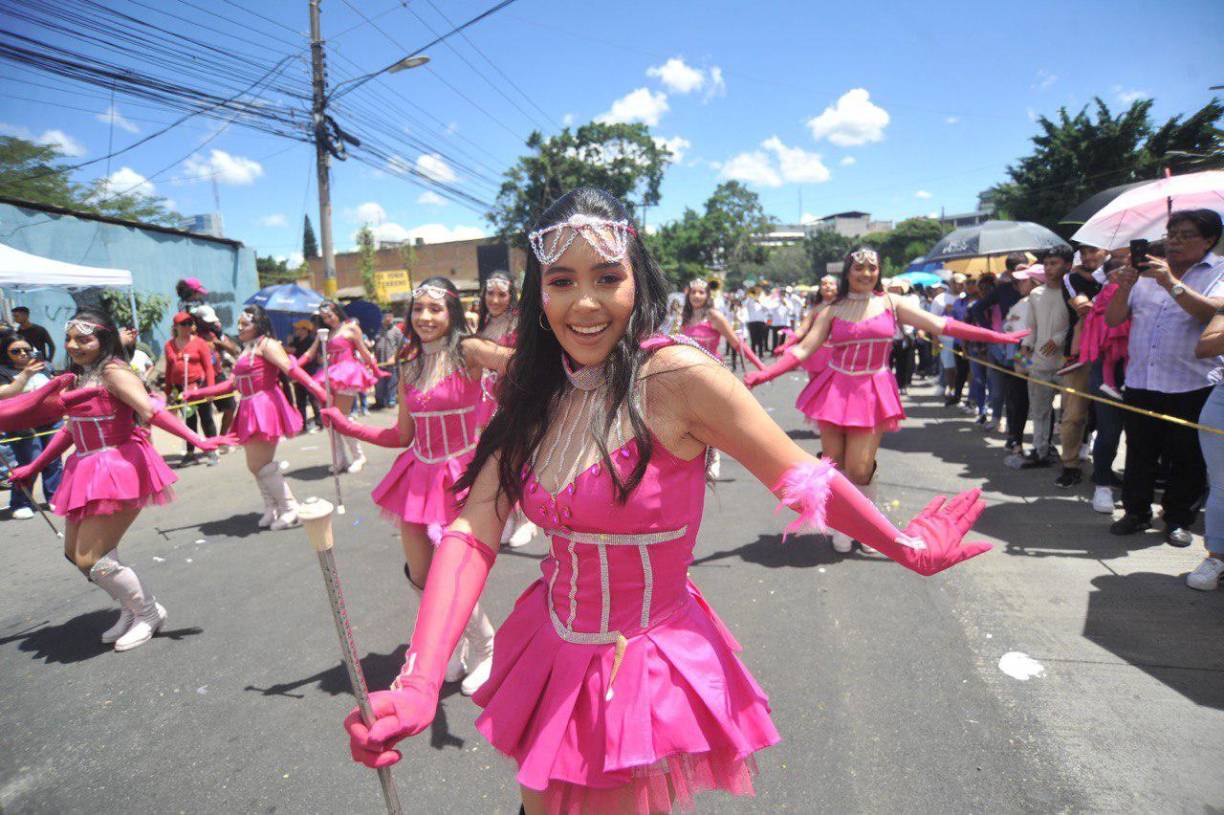 Palillonas del Instituto Moderno de Tegucigalpa. 