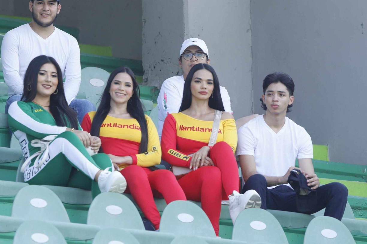 Bellas chicas, héroe y reacción de Vargas en el Marathón-Vida